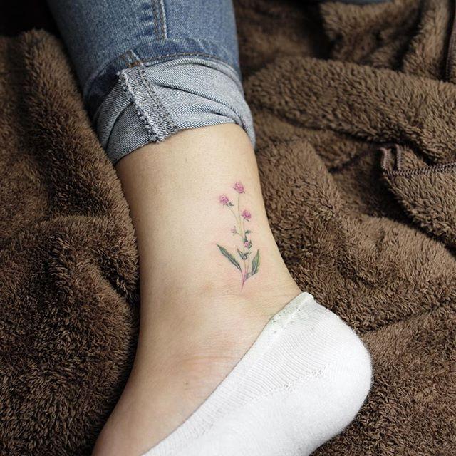 180 Delicate Feminine Tattoos Lovely Photos Nexttattoos 180 Delicate Feminine Tattoos Lovely Photos Nexttattoos
