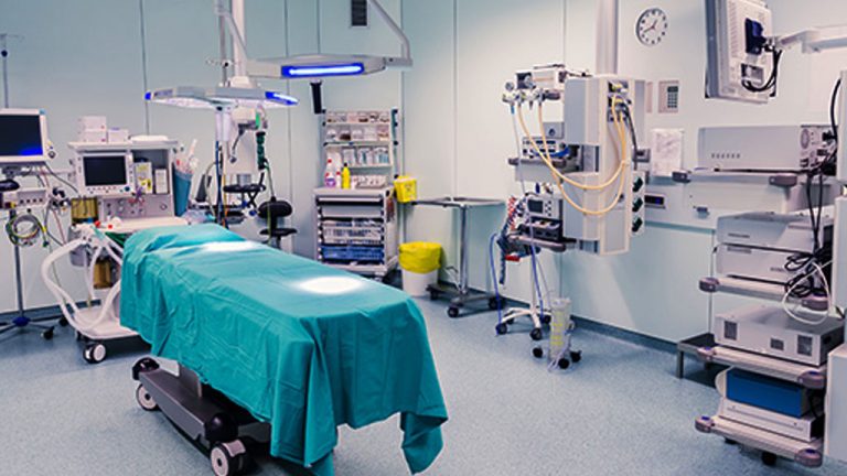 The Role of an Operating Room Assistant: A Guide